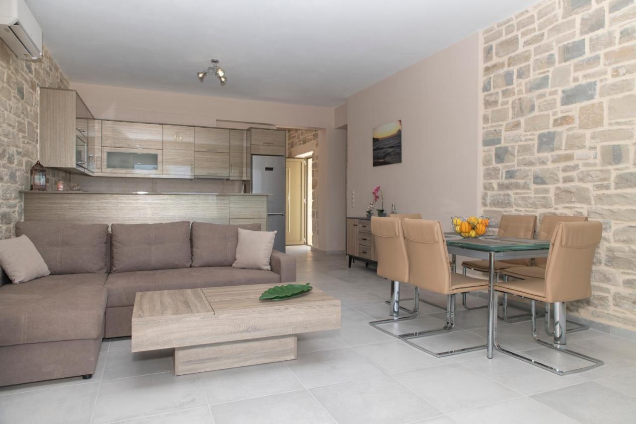 Aeonios Luxury Villa ปิตซีเดีย ภายนอก รูปภาพ