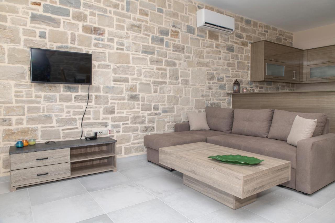 Aeonios Luxury Villa ปิตซีเดีย ภายนอก รูปภาพ
